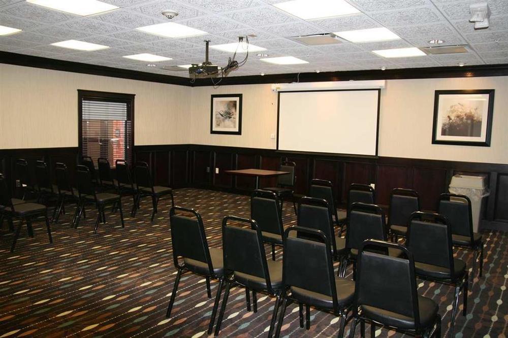 ハンプトン イン デトロイト ローズビル Clinton Township 設備 写真
